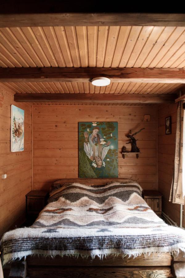 Kermanich Hotell Vorochta Exteriör bild